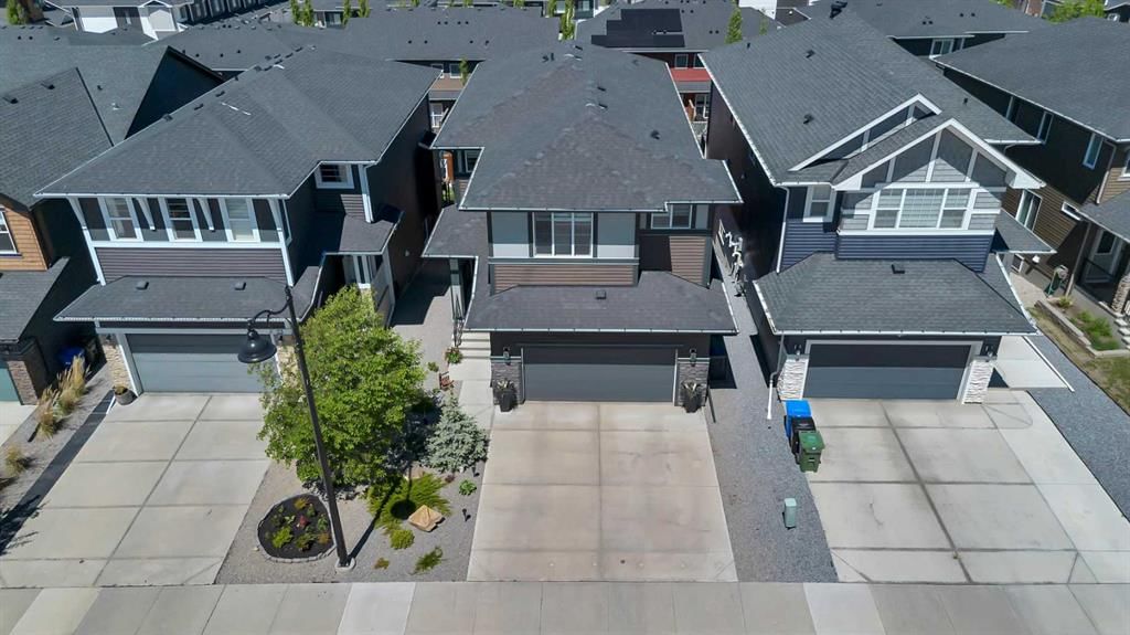 19 Crestbrook Link SW, Calgary — photo 5 of 50
