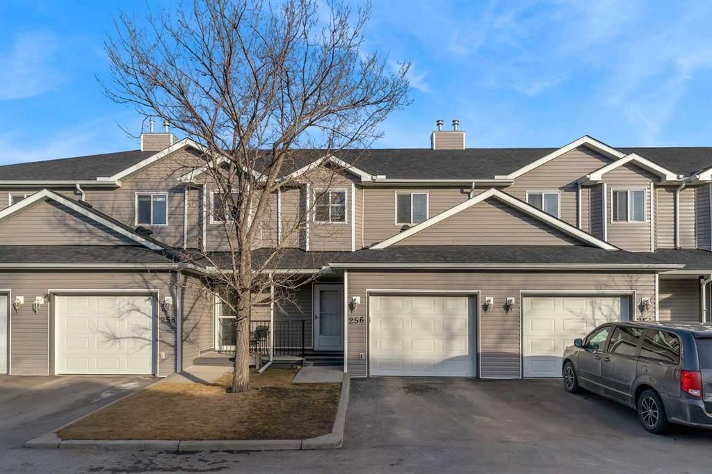 256 Taracove Place, Calgary — main listing photo