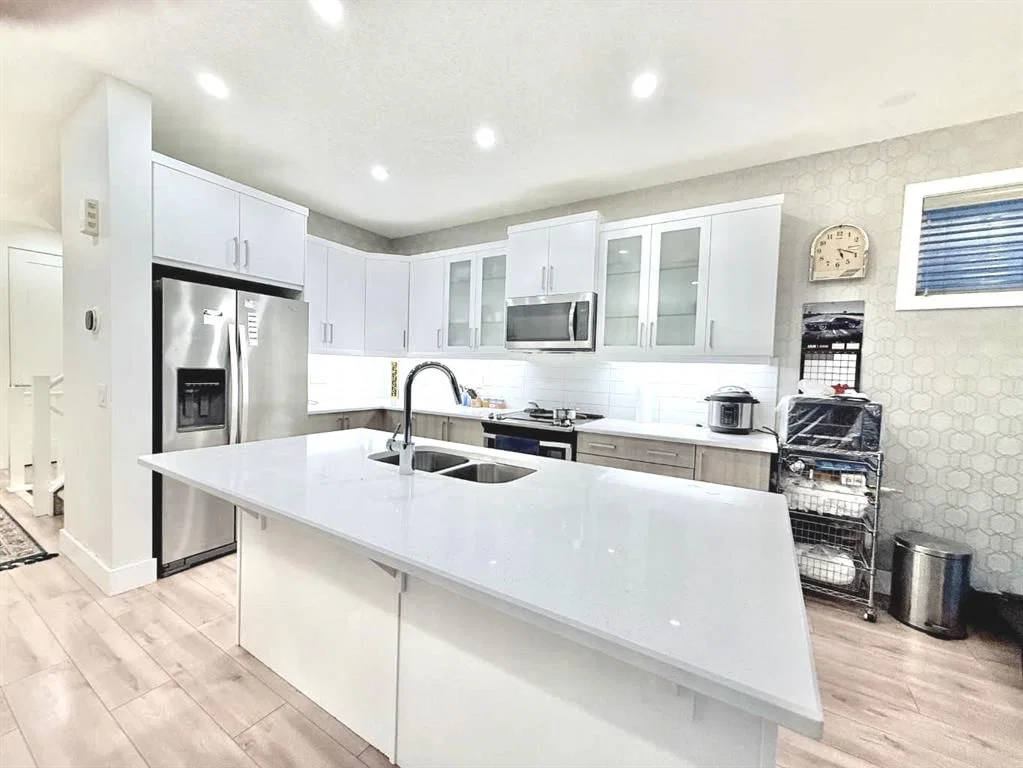 148 Carrington Circle NW, Calgary — main listing photo