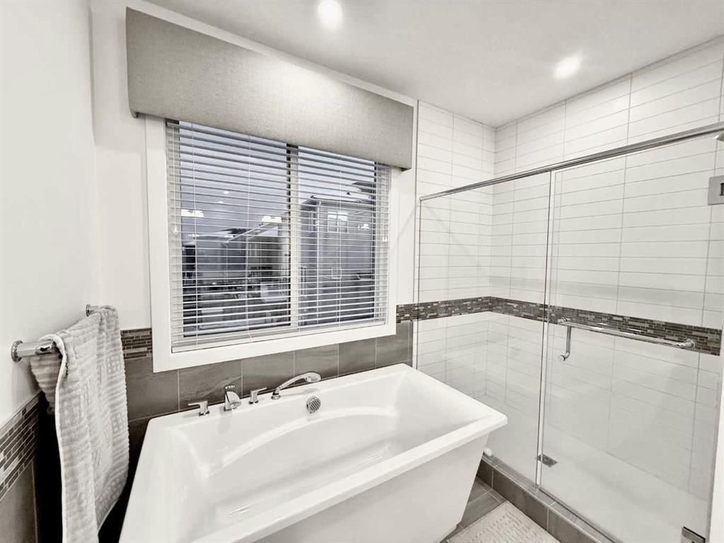 148 Carrington Circle NW, Calgary — photo 2 of 44