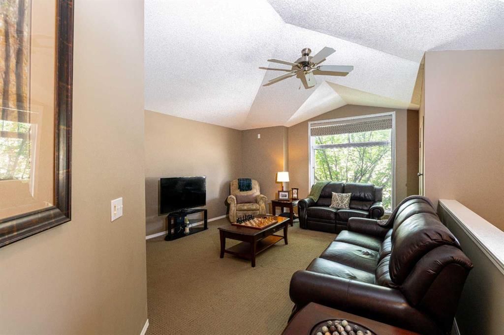 203, 11 Panatella Landing NW, Calgary — photo 4 of 31
