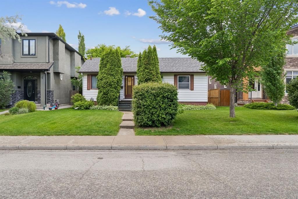 409 29 Avenue NW, Calgary — photo 4 of 18