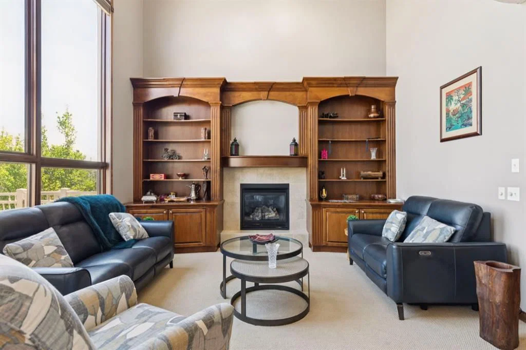 35 Tremblant Point SW, Calgary — photo 3 of 39
