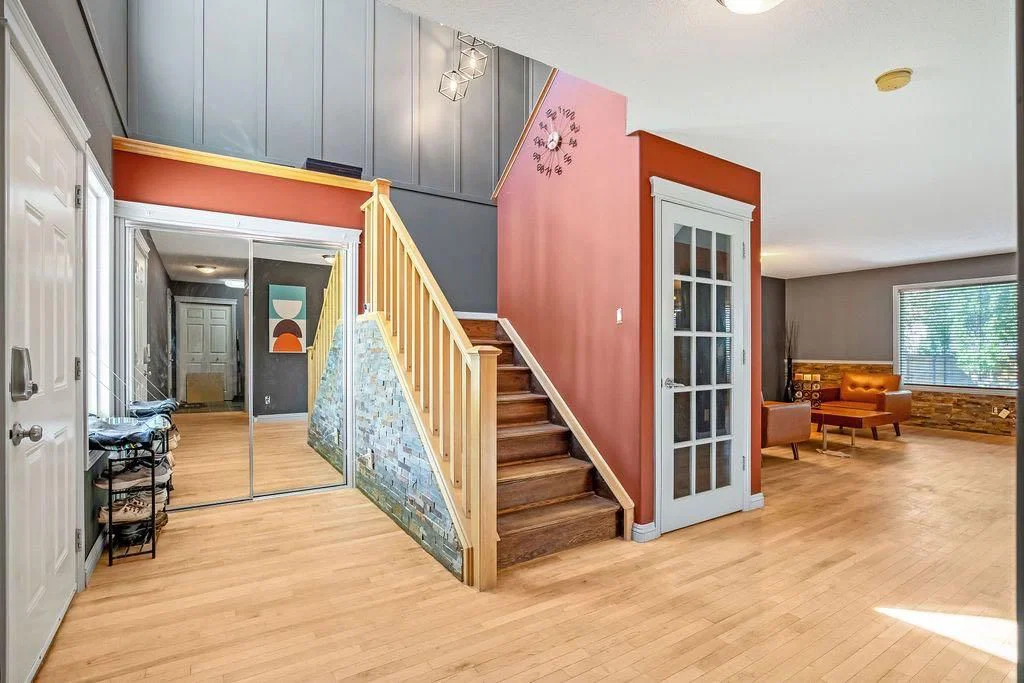 670 Chaparral Drive SE, Calgary — photo 4 of 35