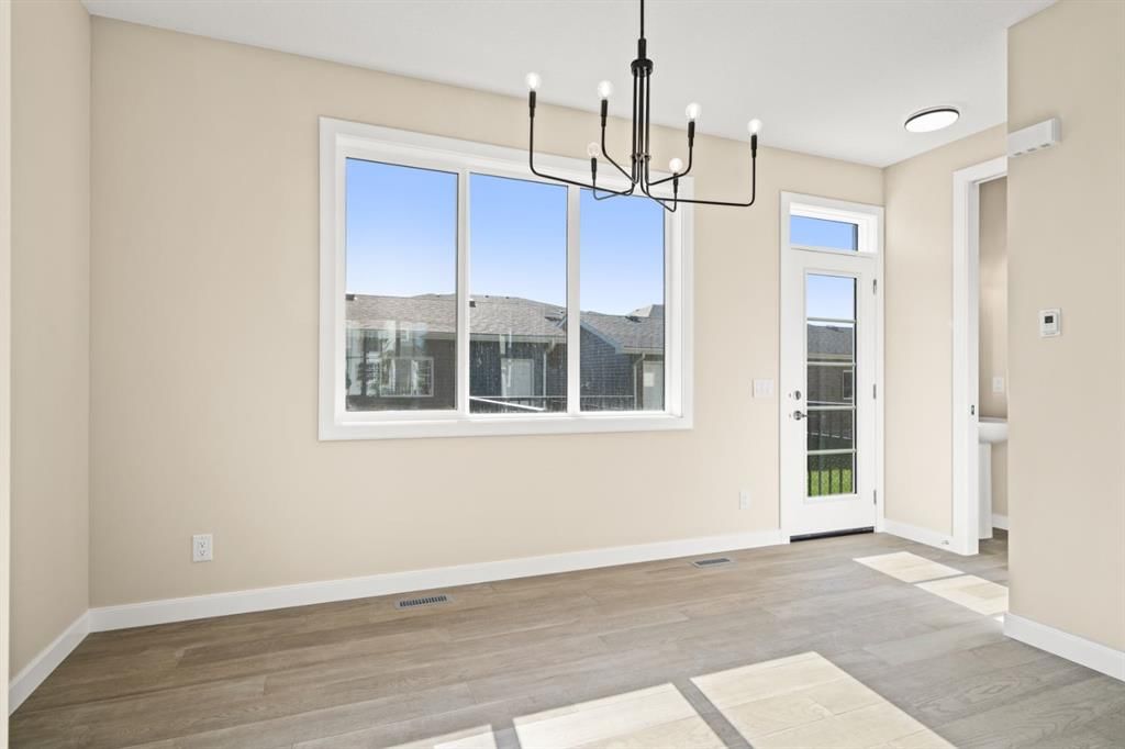 388 Sora Boulevard SE, Calgary — photo 5 of 11