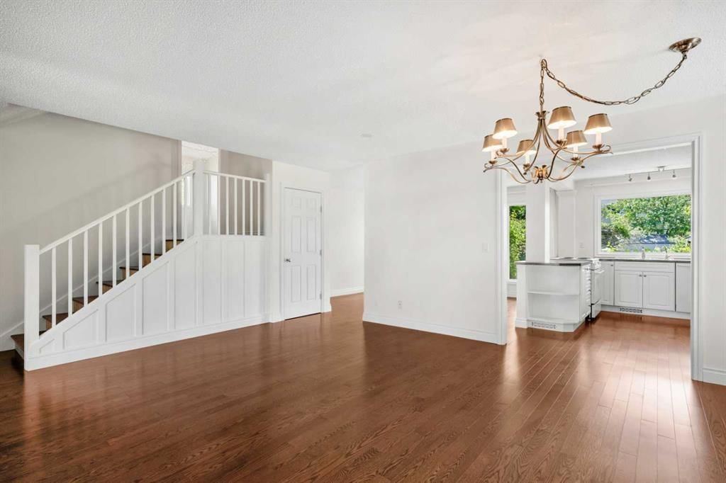 452 PARKRIDGE Rise SE, Calgary — photo 3 of 50