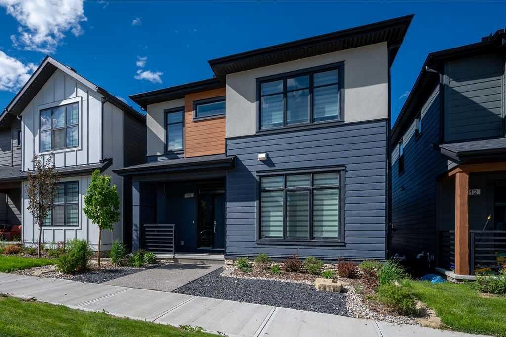146 Alpine Drive SW, Calgary — photo 3 of 47