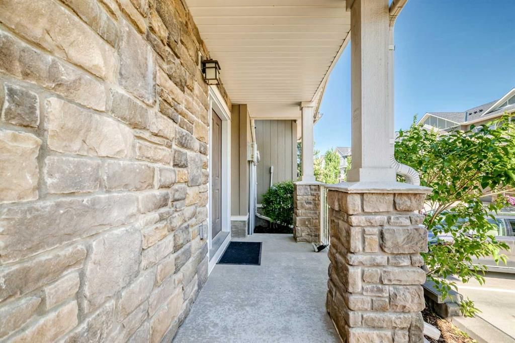 201 Evanston Manor NW, Calgary — photo 3 of 46