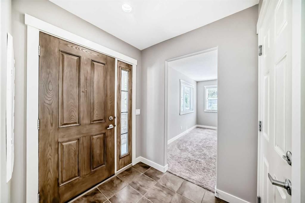 201 Evanston Manor NW, Calgary — photo 5 of 46