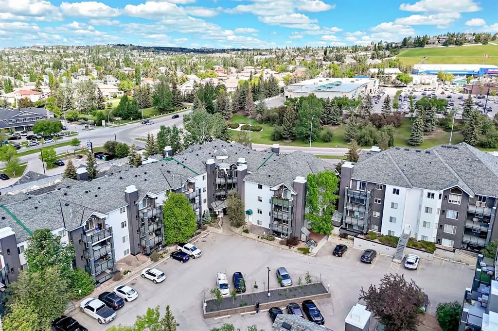 114, 10 Sierra Morena Mews SW, Calgary — photo 2 of 45