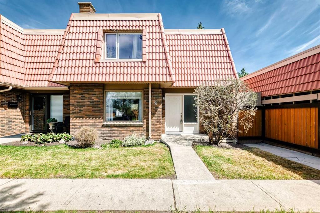 8, 714 Willow Park Drive SE, Calgary — main listing photo