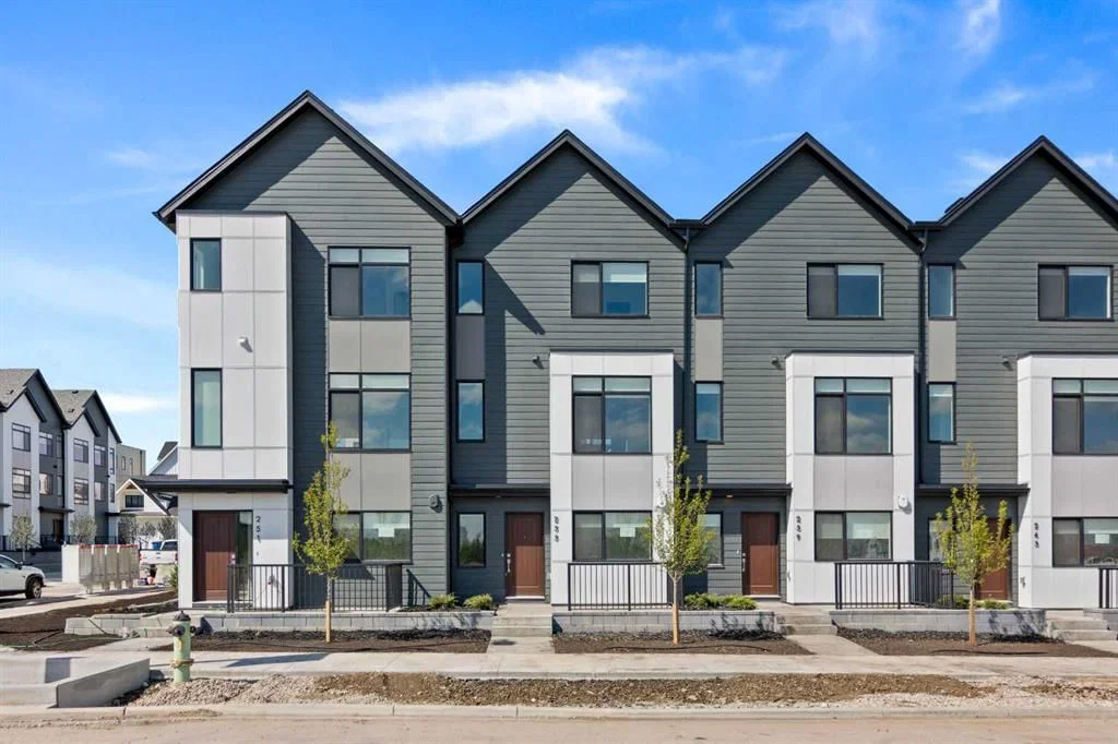 132 Quesnay Wood Link SW, Calgary — main listing photo