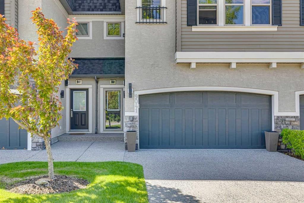 9041 Wentworth Avenue SW, Calgary — photo 2 of 48