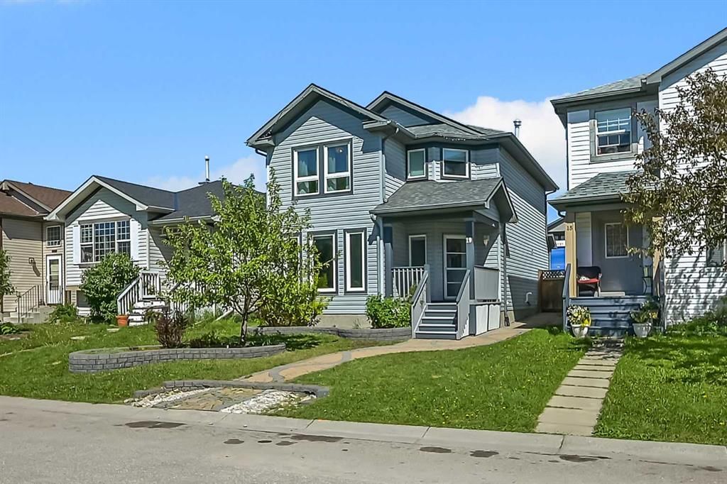 19 Coventry Link NE, Calgary — photo 2 of 41