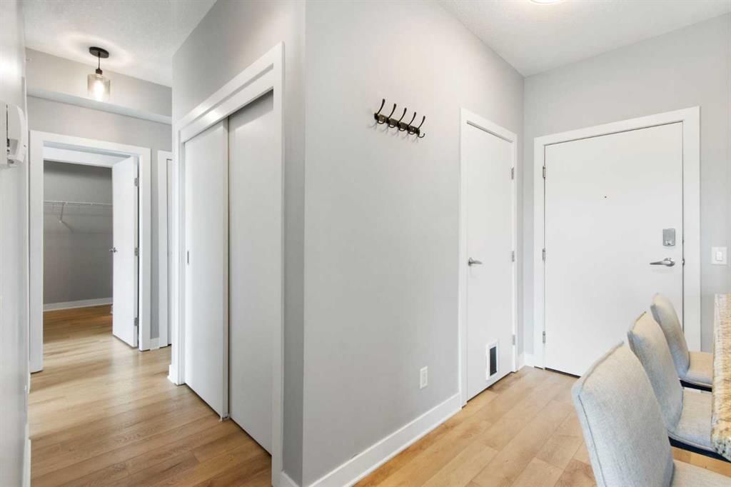 303, 2307 14 Street SW, Calgary — photo 4 of 41