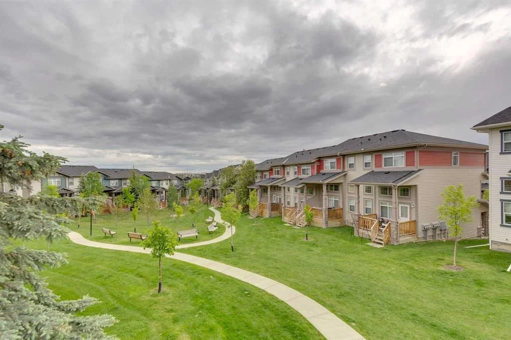 55 Panatella Road NW, Calgary — photo 3 of 26