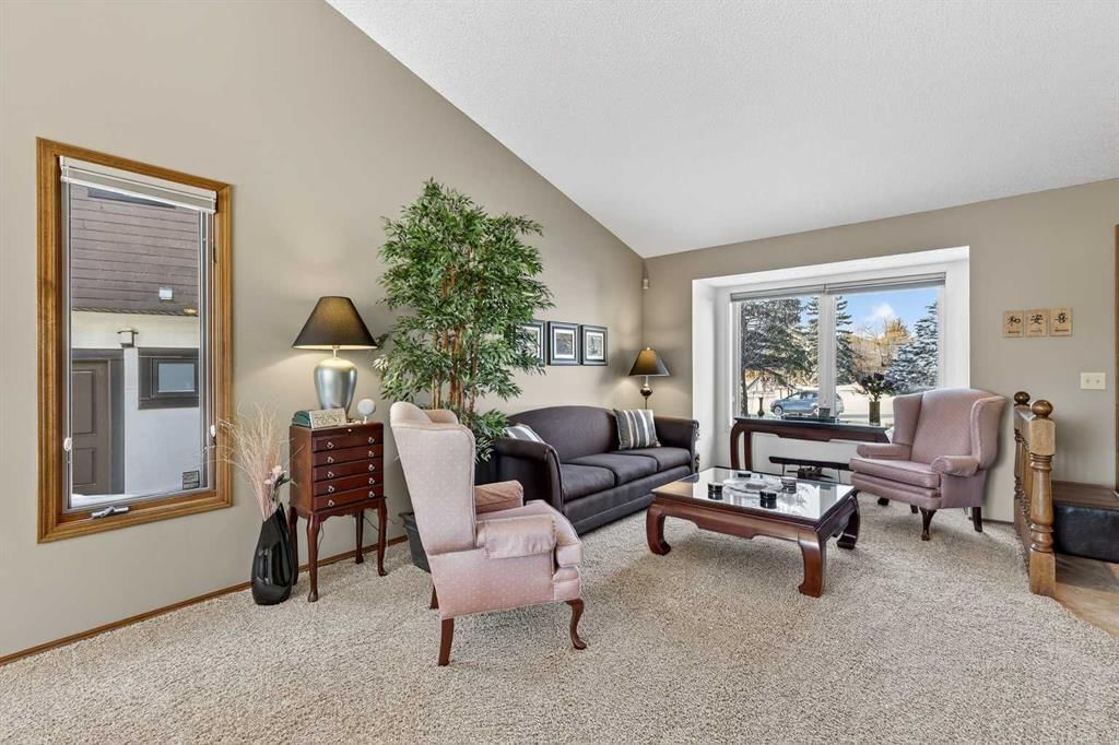 57 Del Rio Place NE, Calgary — photo 4 of 38