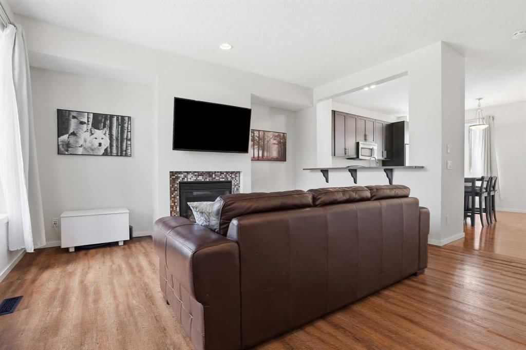 184 Chapalina Square SE, Calgary — photo 2 of 45