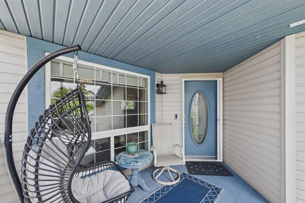 3758 Douglas Ridge Link SE, Calgary — photo 3 of 50
