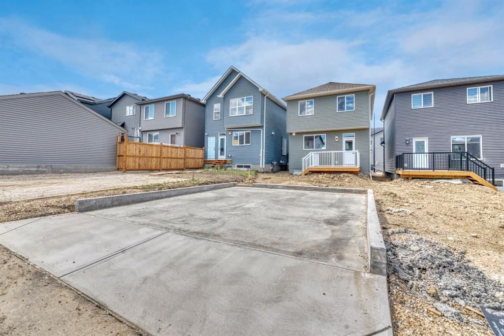 152 Annette Villas NW, Calgary — photo 4 of 35