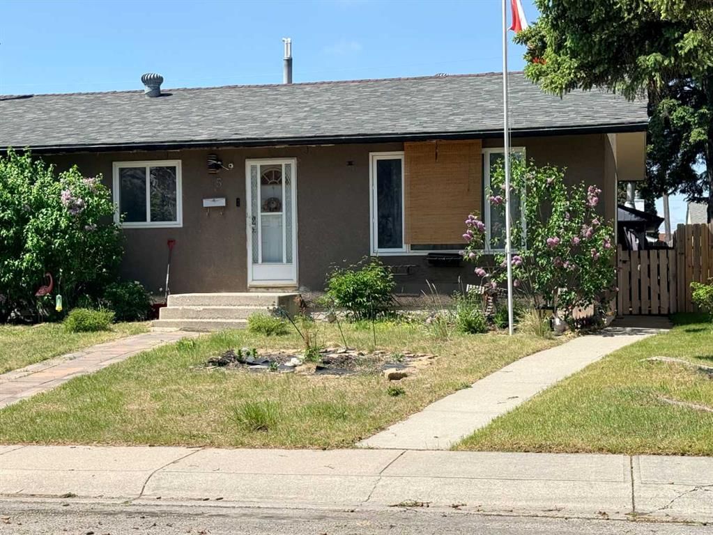 15 Mardale Crescent NE, Calgary — main listing photo