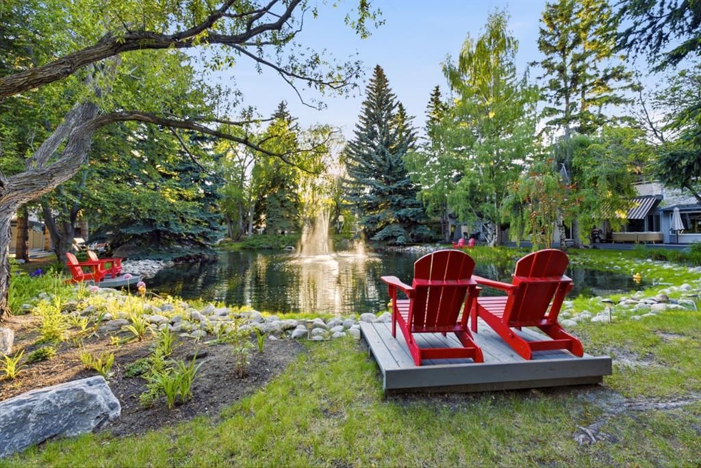 240, 4037 42 Street NW, Calgary — main listing photo