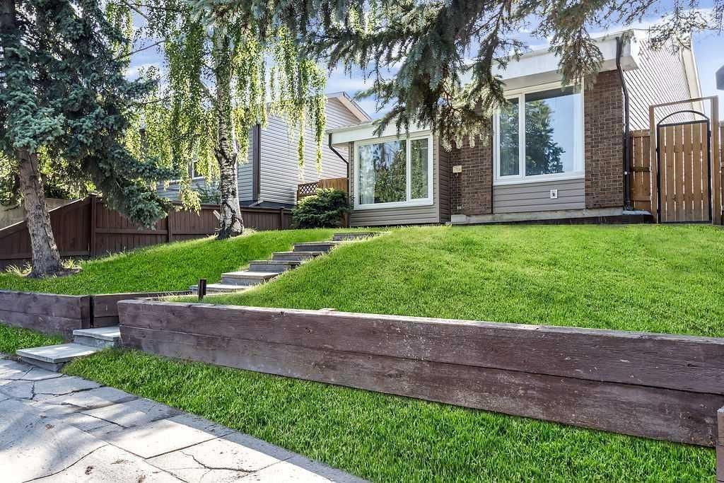 95 Beddington Way NE, Calgary — photo 2 of 35
