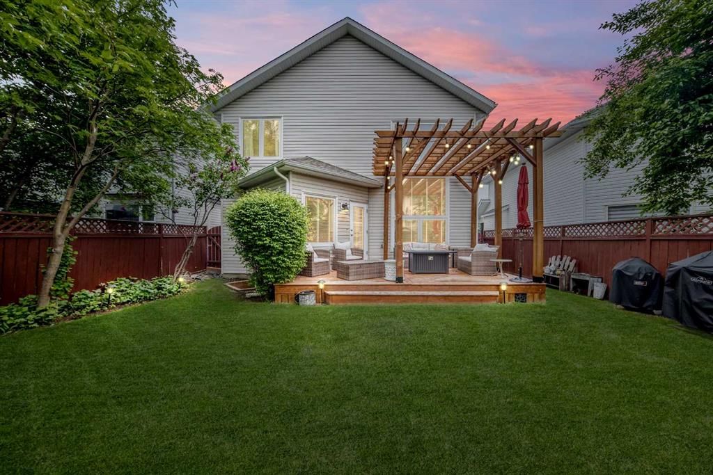 409 Rocky Ridge Bay NW, Calgary — photo 2 of 24