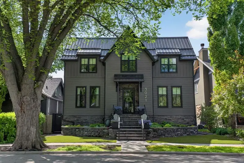 3021 3 Street SW, Calgary — main listing photo