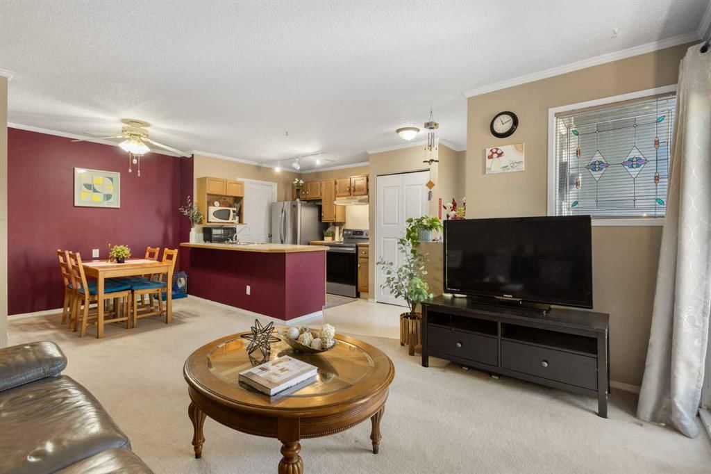 4, 203 Grier Terrace NE, Calgary — photo 5 of 27