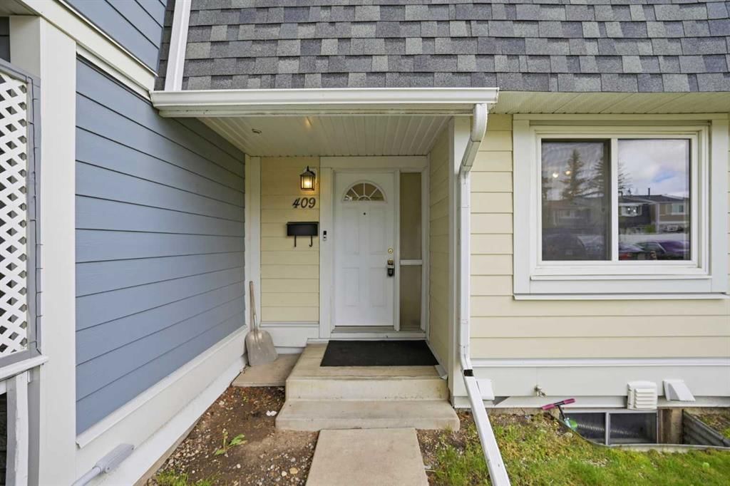 409 Georgian Villas NE, Calgary — photo 4 of 39