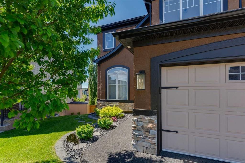 120 Hidden Creek Circle NW, Calgary — photo 2 of 50