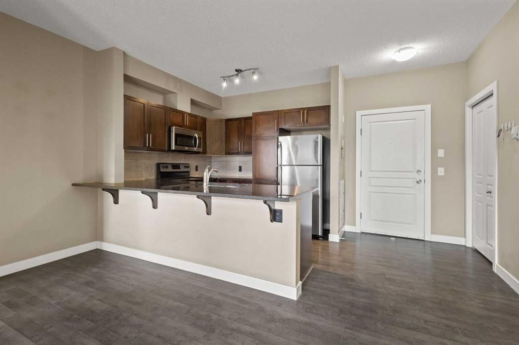 207, 48 Panatella Road NW, Calgary — photo 5 of 31
