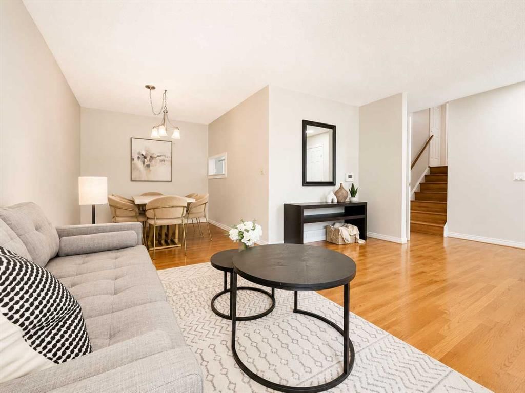 931 124 Avenue SW, Calgary — photo 2 of 47