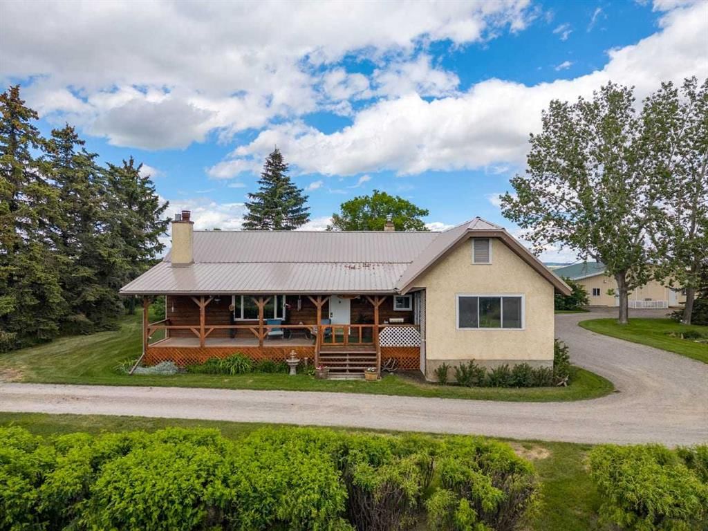 80060 475 Avenue E, Rural Foothills County — photo 3 of 50