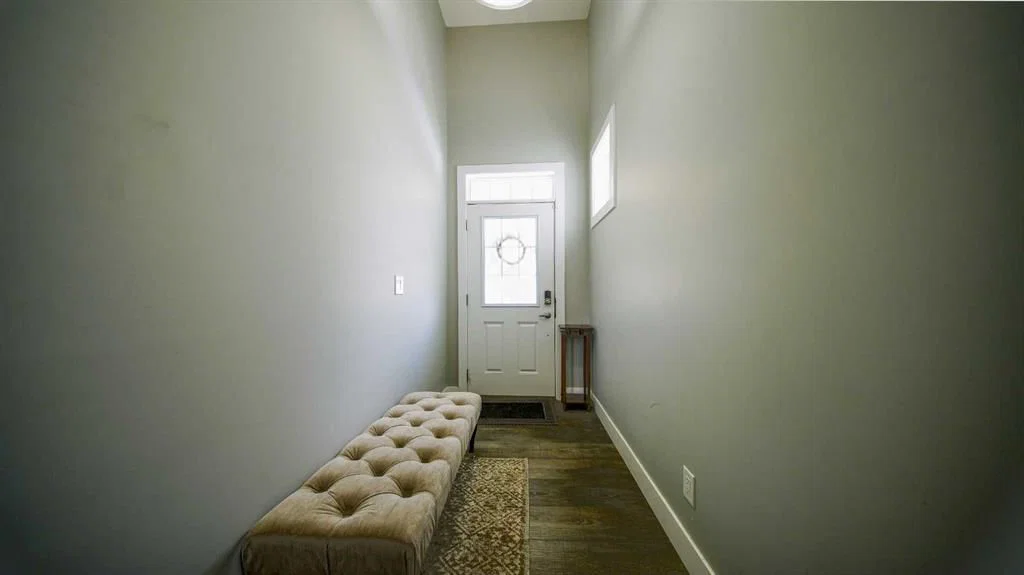 74 Carrington Crescent NW, Calgary — photo 3 of 50