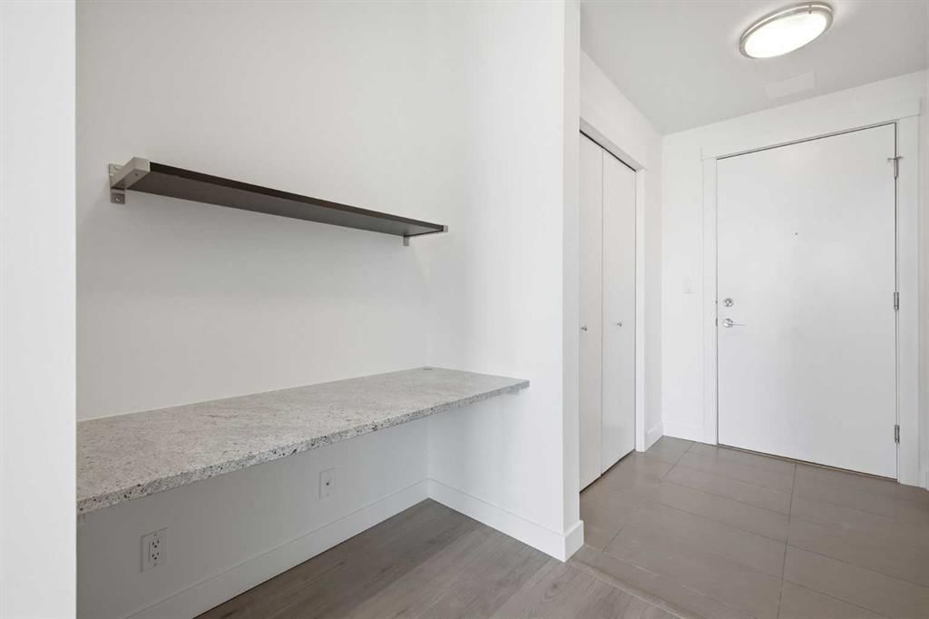 1208, 788 12 Avenue SW, Calgary — photo 3 of 29