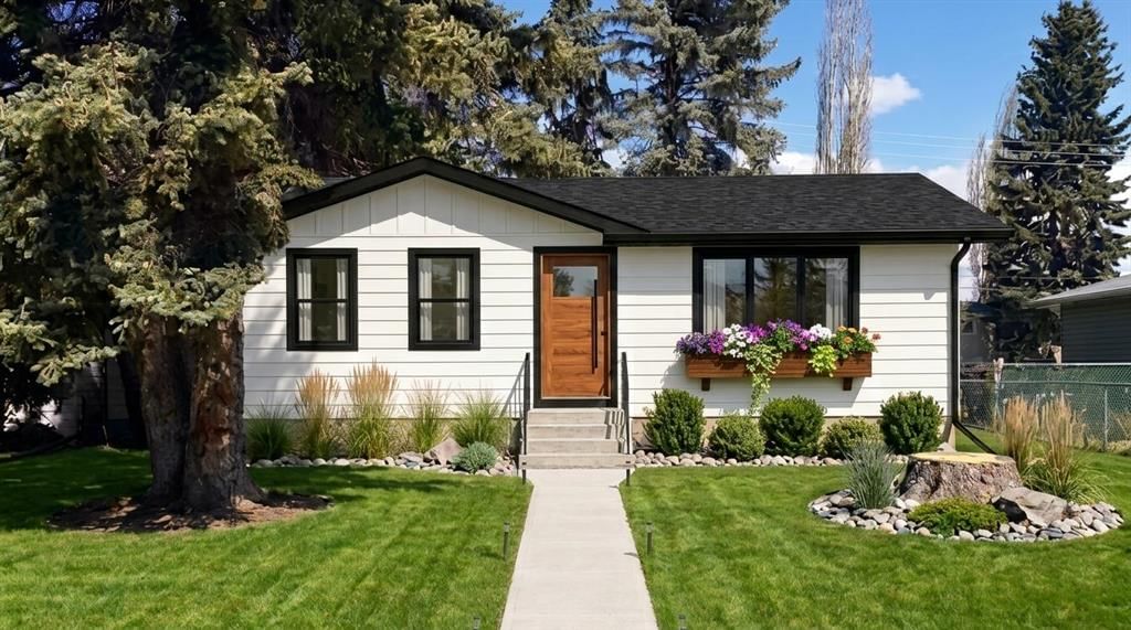 6 Harvey Place SW, Calgary — main listing photo