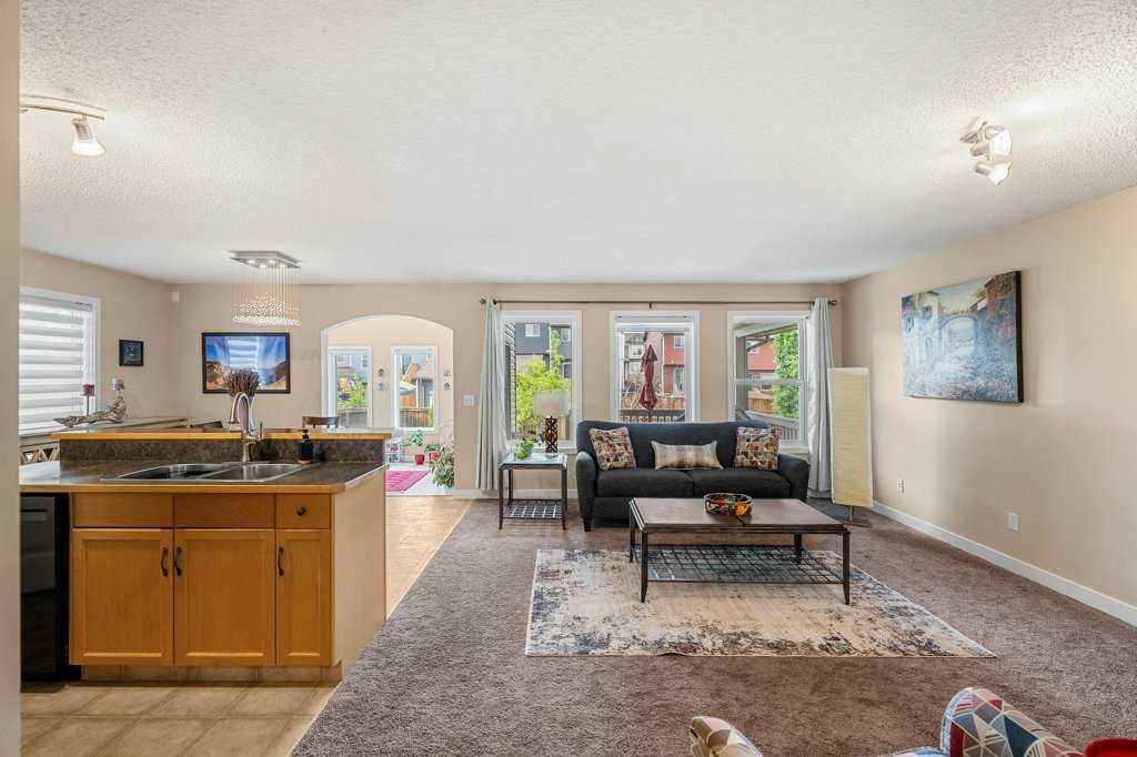 140 Panamount Circle NW, Calgary — photo 4 of 50