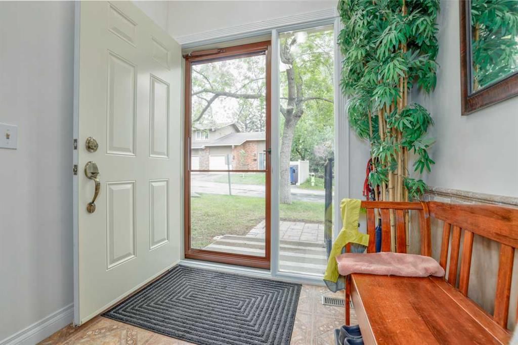 36, 10001 Brookpark Boulevard SW, Calgary — photo 4 of 27