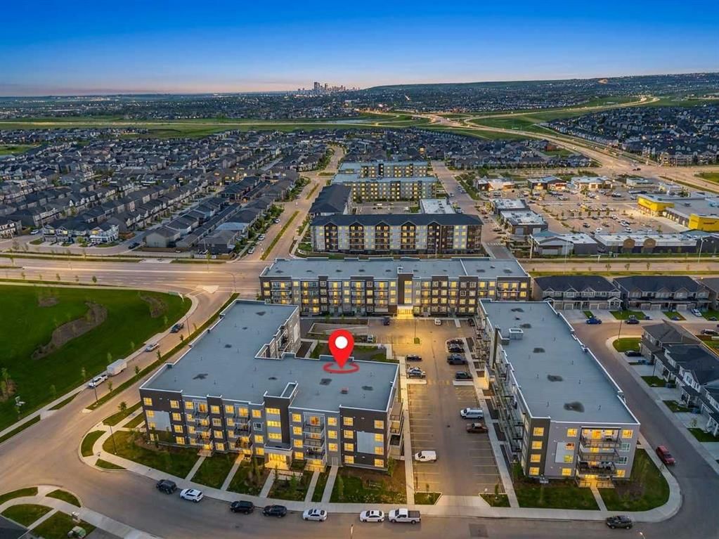 2403, 33 Carringham Gate NW, Calgary — photo 3 of 47