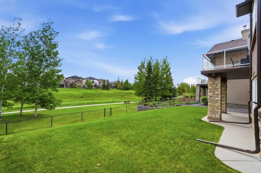 106 Panatella Crescent NW, Calgary — photo 3 of 48