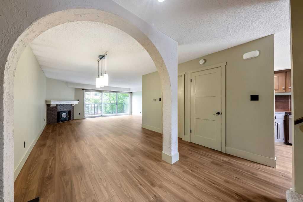 12, 2204 Paliswood Road SW, Calgary — photo 3 of 46