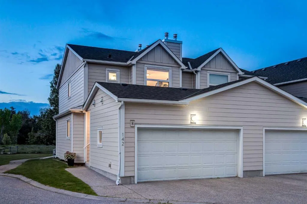 142 INGLEWOOD Point SE, Calgary — main listing photo