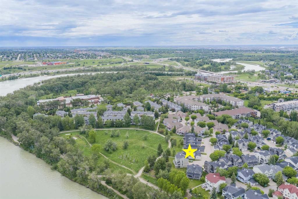 142 INGLEWOOD Point SE, Calgary — photo 4 of 45