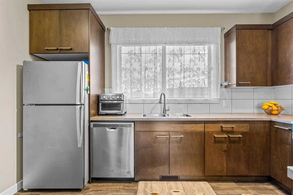 1667 Symons Valley Parkway NW, Calgary — photo 4 of 36