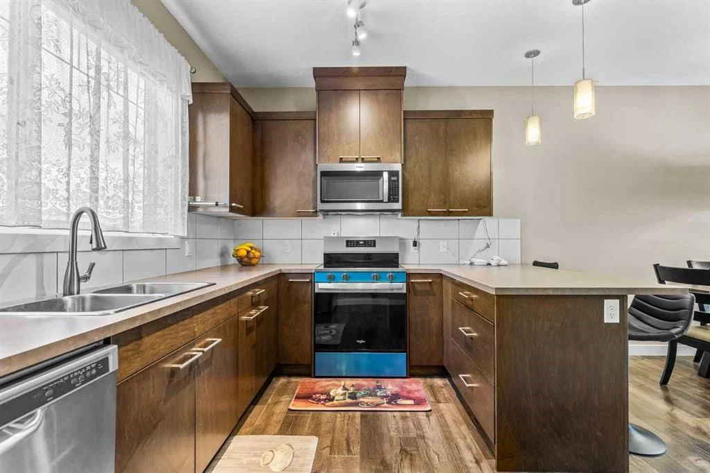 1667 Symons Valley Parkway NW, Calgary — photo 5 of 36