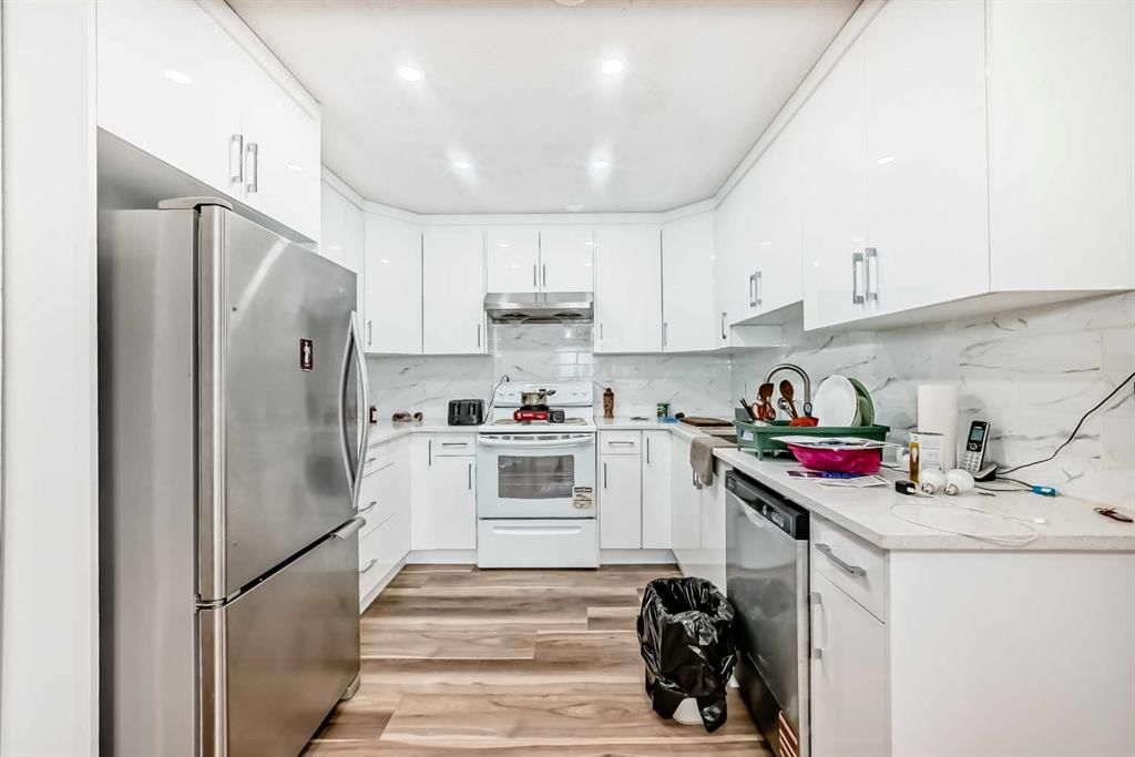 4218 38 Street NE, Calgary — photo 4 of 50