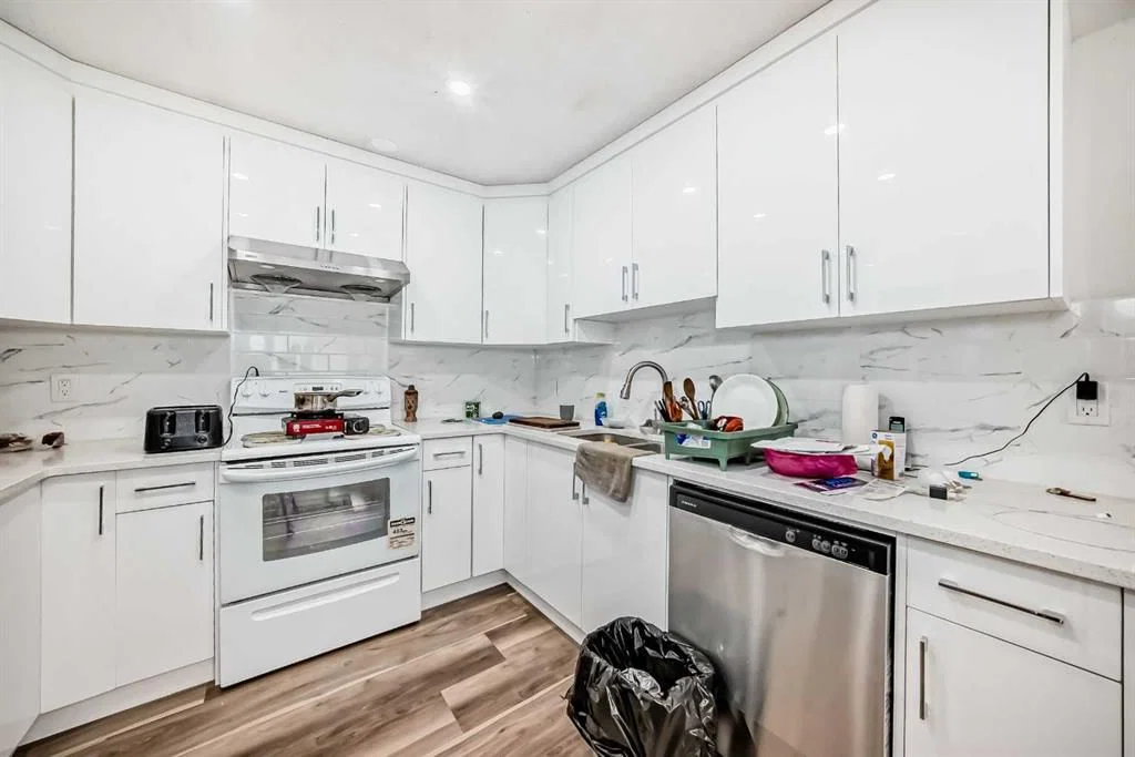 4218 38 Street NE, Calgary — photo 5 of 50
