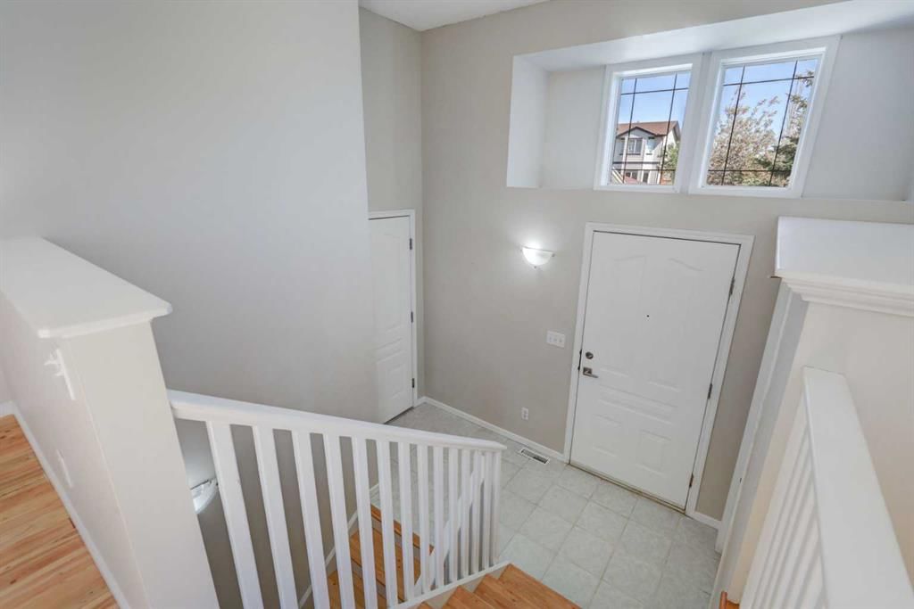7 Canoe Close, Airdrie — photo 3 of 37